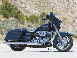 Harley-Davidson FLHX Street Glide #3
