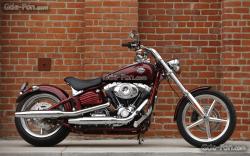 Harley-Davidson FXCW Softail Rocker #6