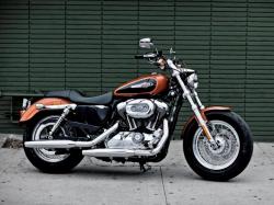 Harley-Davidson Sportster 1200 Custom #11