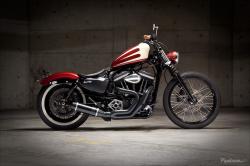 Harley-Davidson Sportster Iron 883 Dark Custom #13