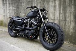 Harley-Davidson Sportster Iron 883 Dark Custom #7