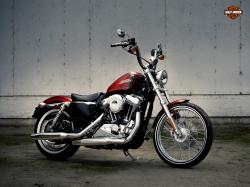 Harley-Davidson Sportster Seventy-Two #13