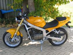 Hyosung GT 250 Naked / GT 250 Comet #11