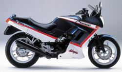 Kawasaki GPX750R 1988 #10