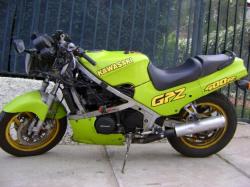 Kawasaki GPZ400 (reduced effect) #11