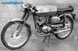 Motobi 254 1982 #4