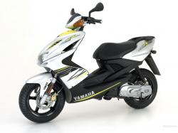 Yamaha Aerox R 2010 #9