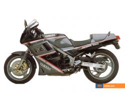 Yamaha YZF 750 R Genesis #9