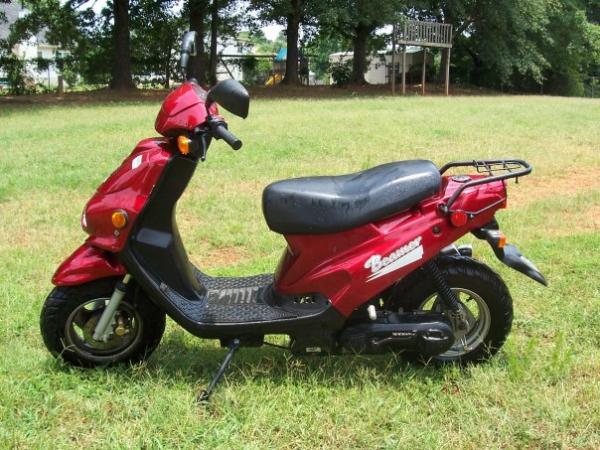E-Ton Beamer 50, a scooter from the early 2000s