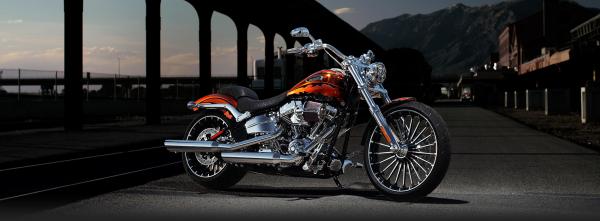 Harley-Davidson CVO Breakout #1