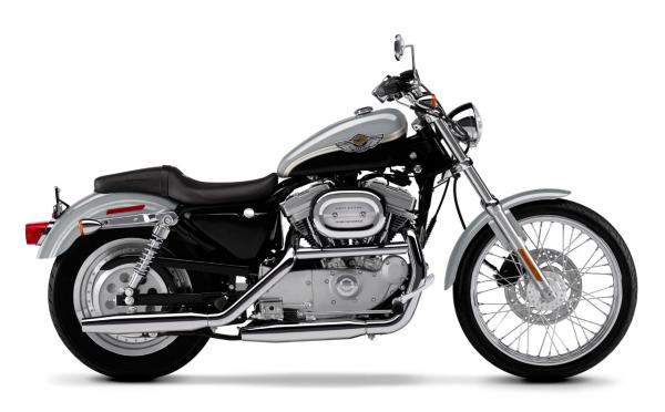 Harley-Davidson Sportster Custom 883 #1