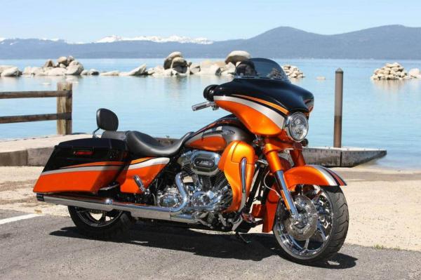Harley-Davidson Touring #1