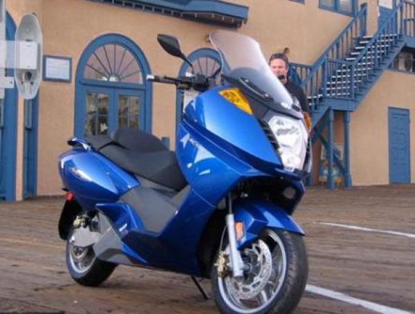 The Versatile Hesketh HZE Vectrix Motorbike