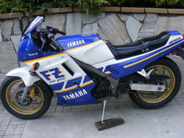 Yamaha FZ 750 Genesis
