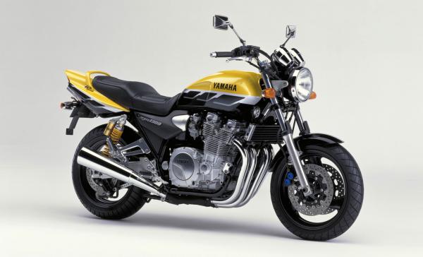 2001 Yamaha XJR 1300