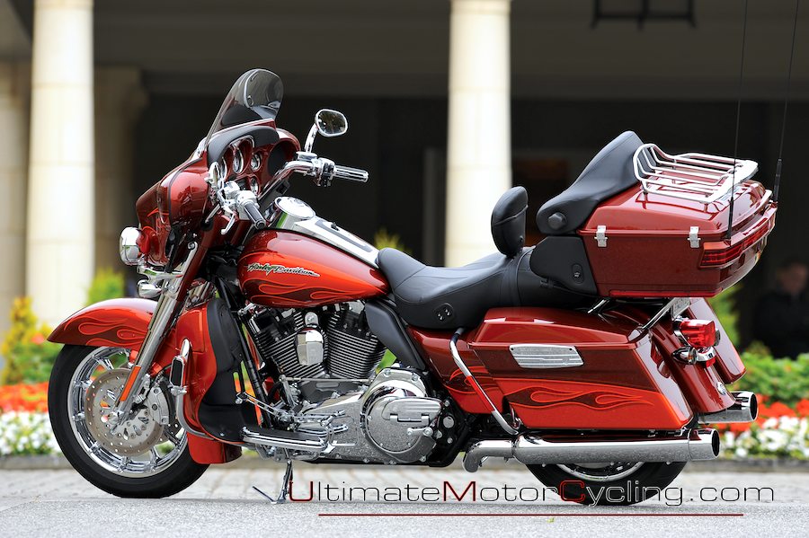 Harley-Davidson FLHTCUSE5 CVO Ultra Classic Electra Glide #3