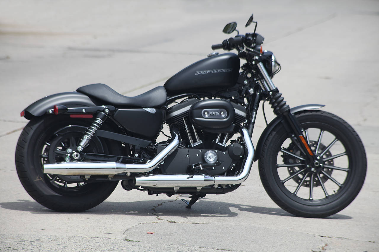 Harley-Davidson Sportster Iron 883 #14