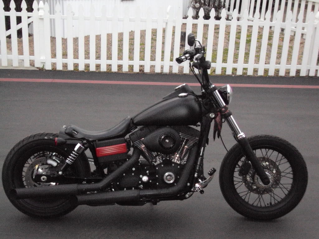 Harley-Davidson Street Bob Dark Custom #13