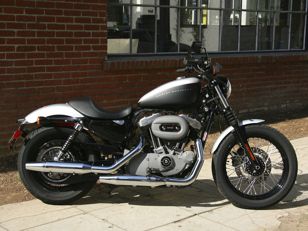 Harley-Davidson XL1200N Nightster #8