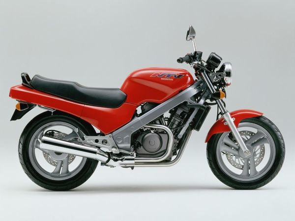 Honda NTV650 Revere (reduced effect) 1992 #4