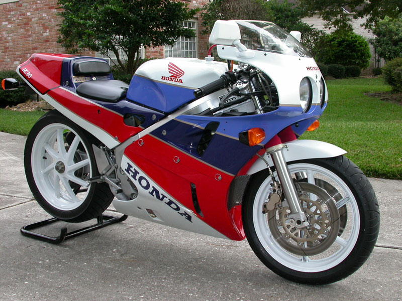 Honda VFR750R / RC30 #9