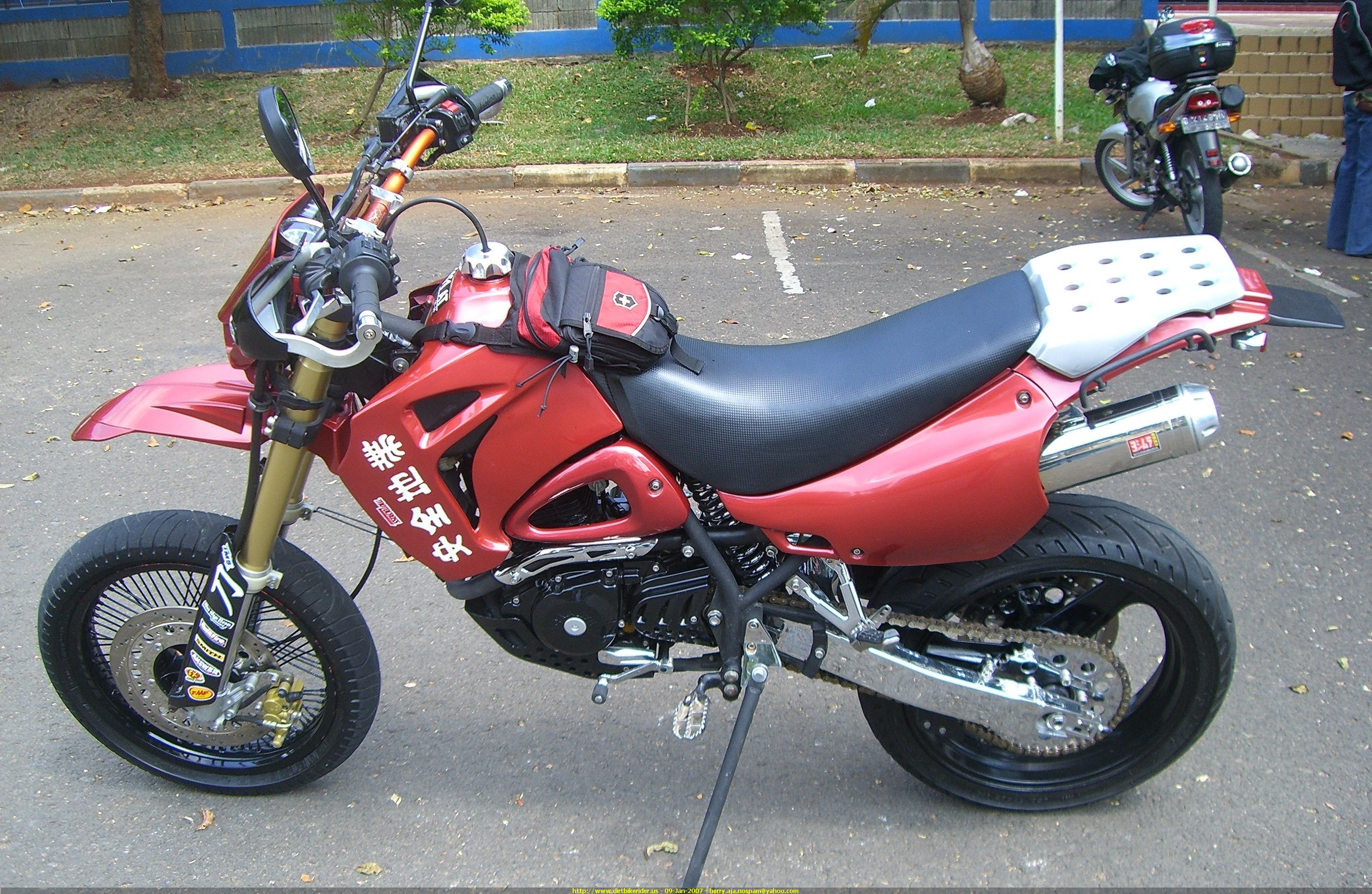 Hyosung RT 125 Karion