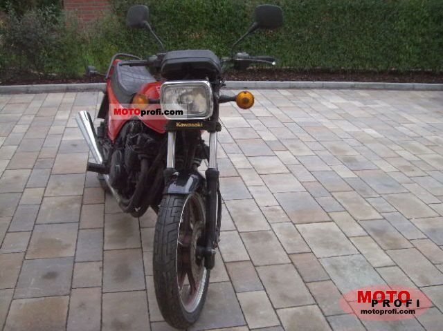 Kawasaki GPZ400 #10