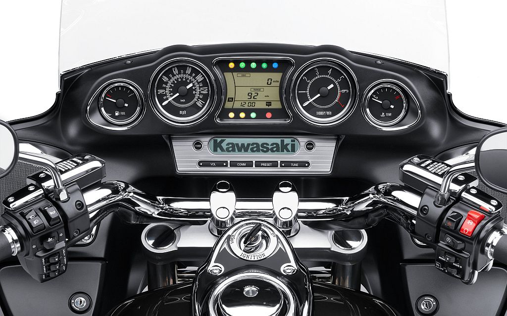 Kawasaki Vulcan 1700 Voyager ABS 2014 #9