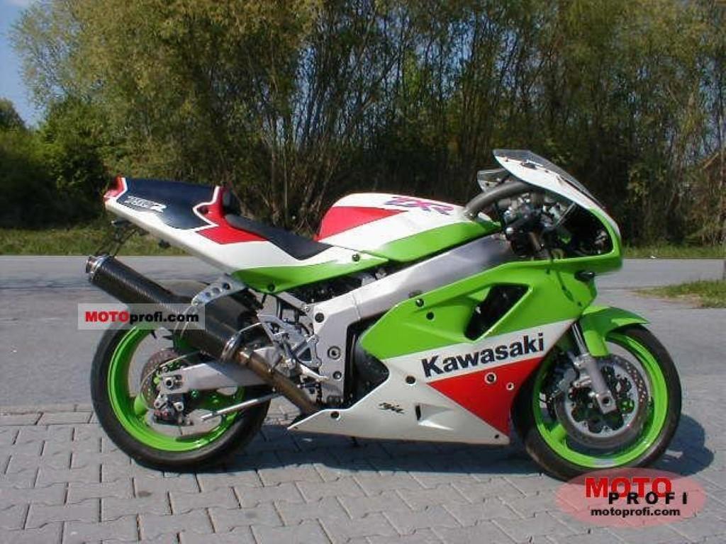 Kawasaki ZXR750R (reduced effect) #2
