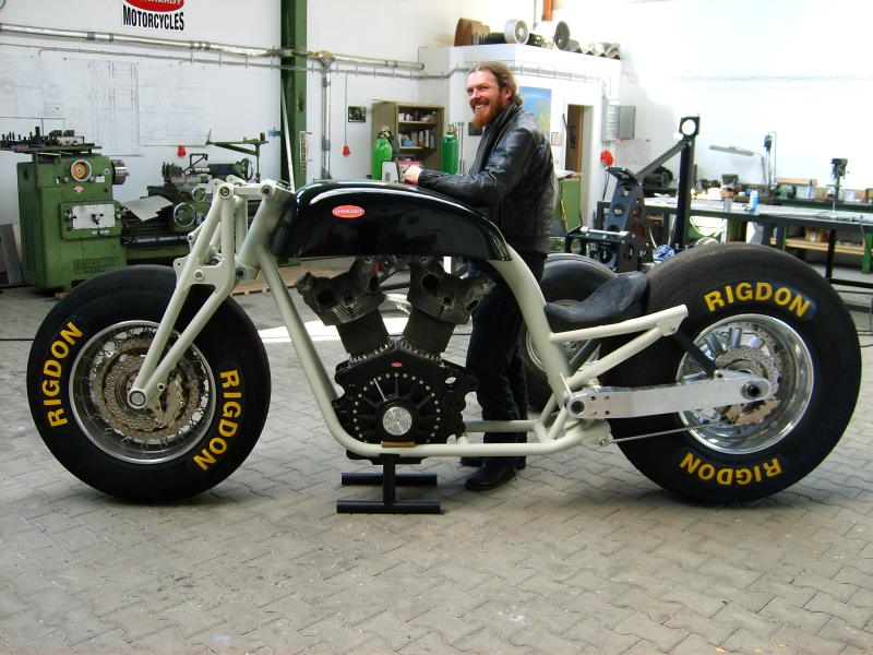 Leonhardt Gunbus 410, the biggest moto in the world #3