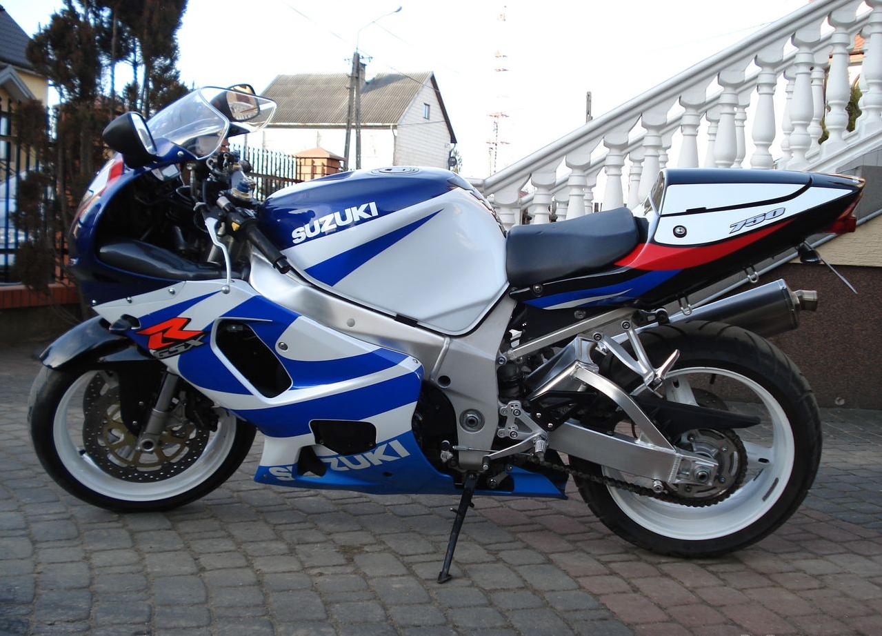 Suzuki GSX-R 750 2000 #6