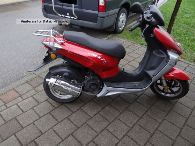 The efficient scooter Keeway ARN 125 #9