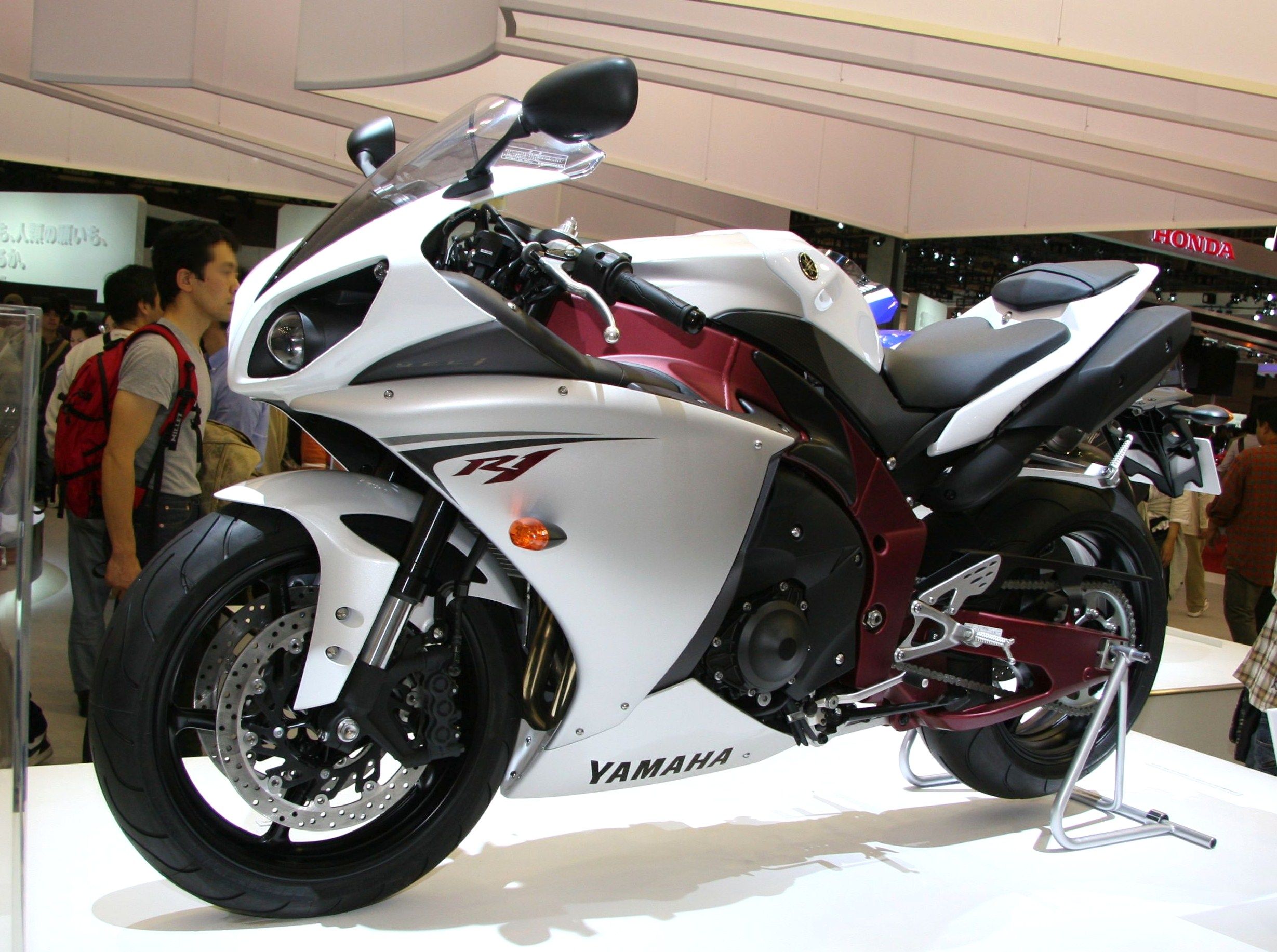 Yamaha YZF R1 2009 #7