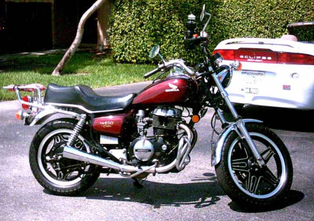 1982 Honda CM450E - Moto.ZombDrive.COM