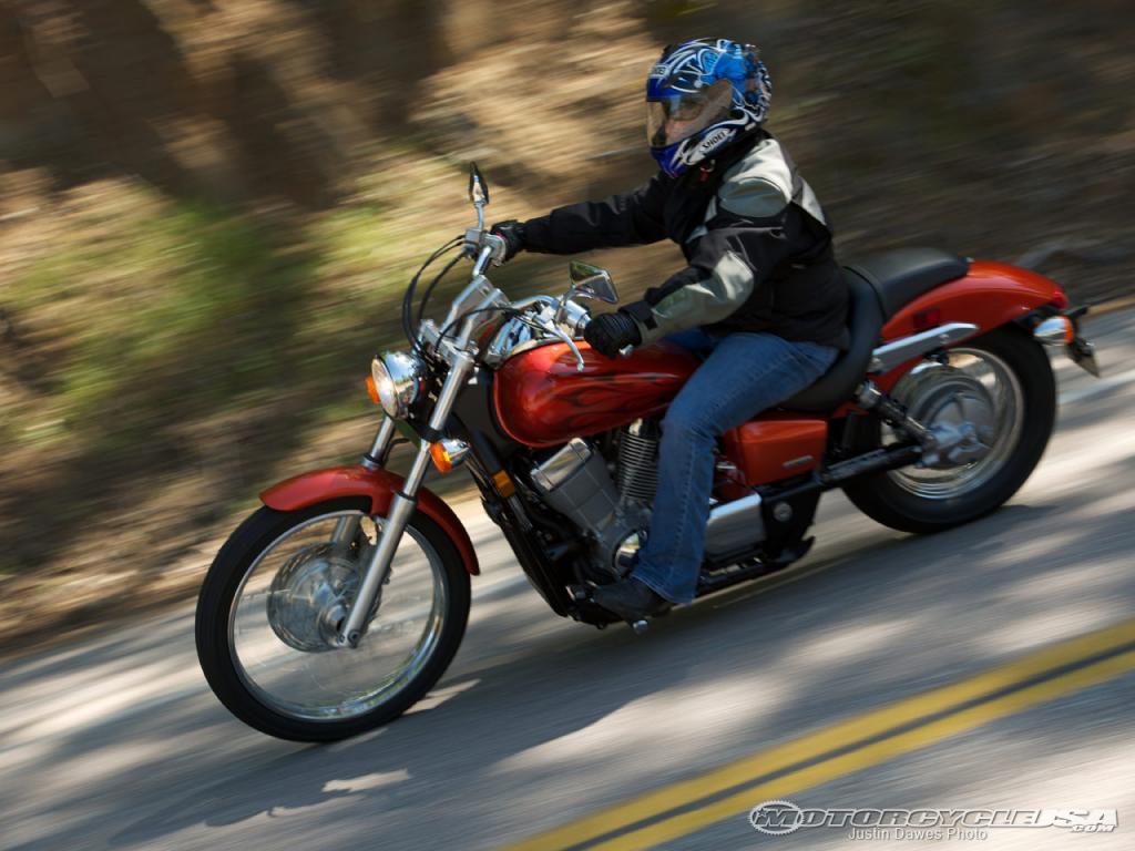 Honda Honda Shadow Spirit - Moto.ZombDrive.COM