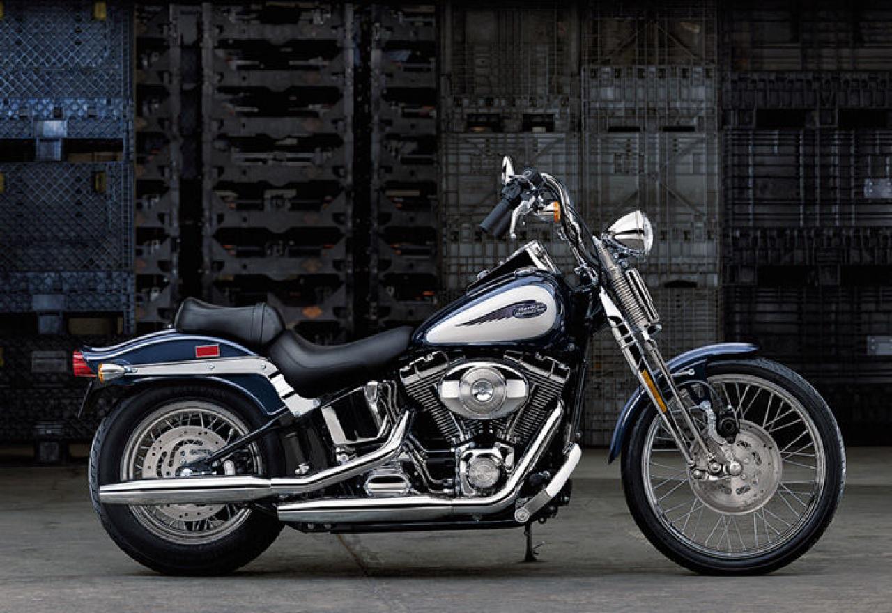 2000 Harley-Davidson FXSTS Springer Softail - Moto.ZombDrive.COM