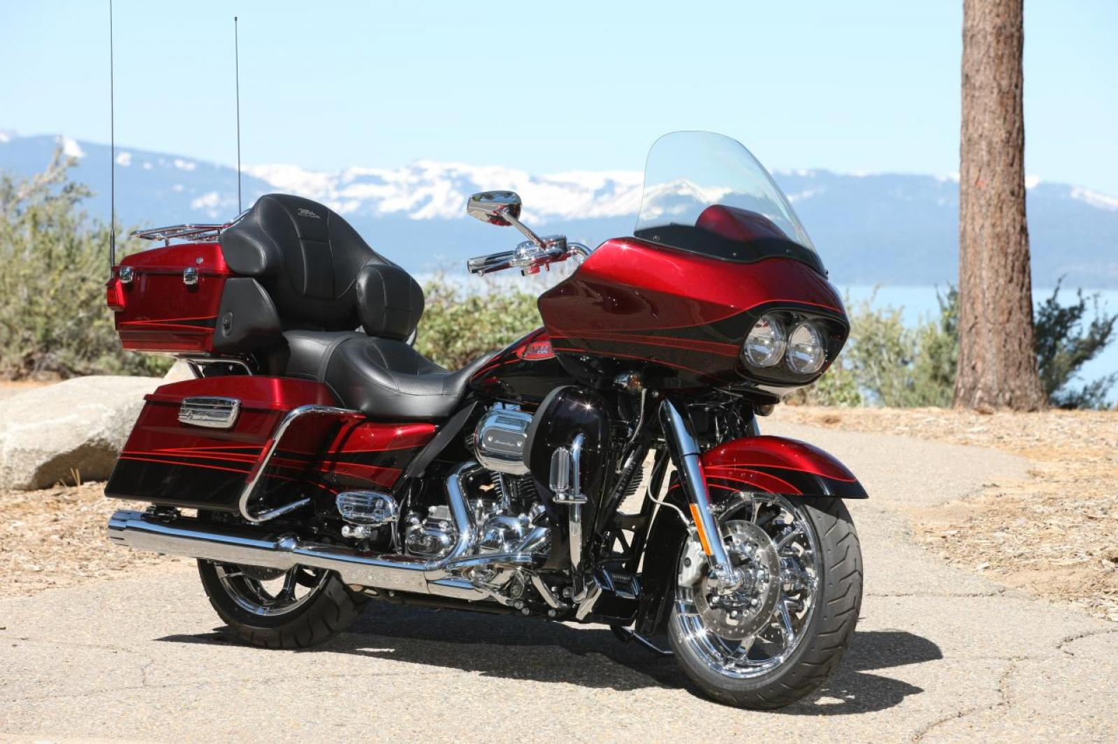 Harley Davidson Road Glide Ultra Custom