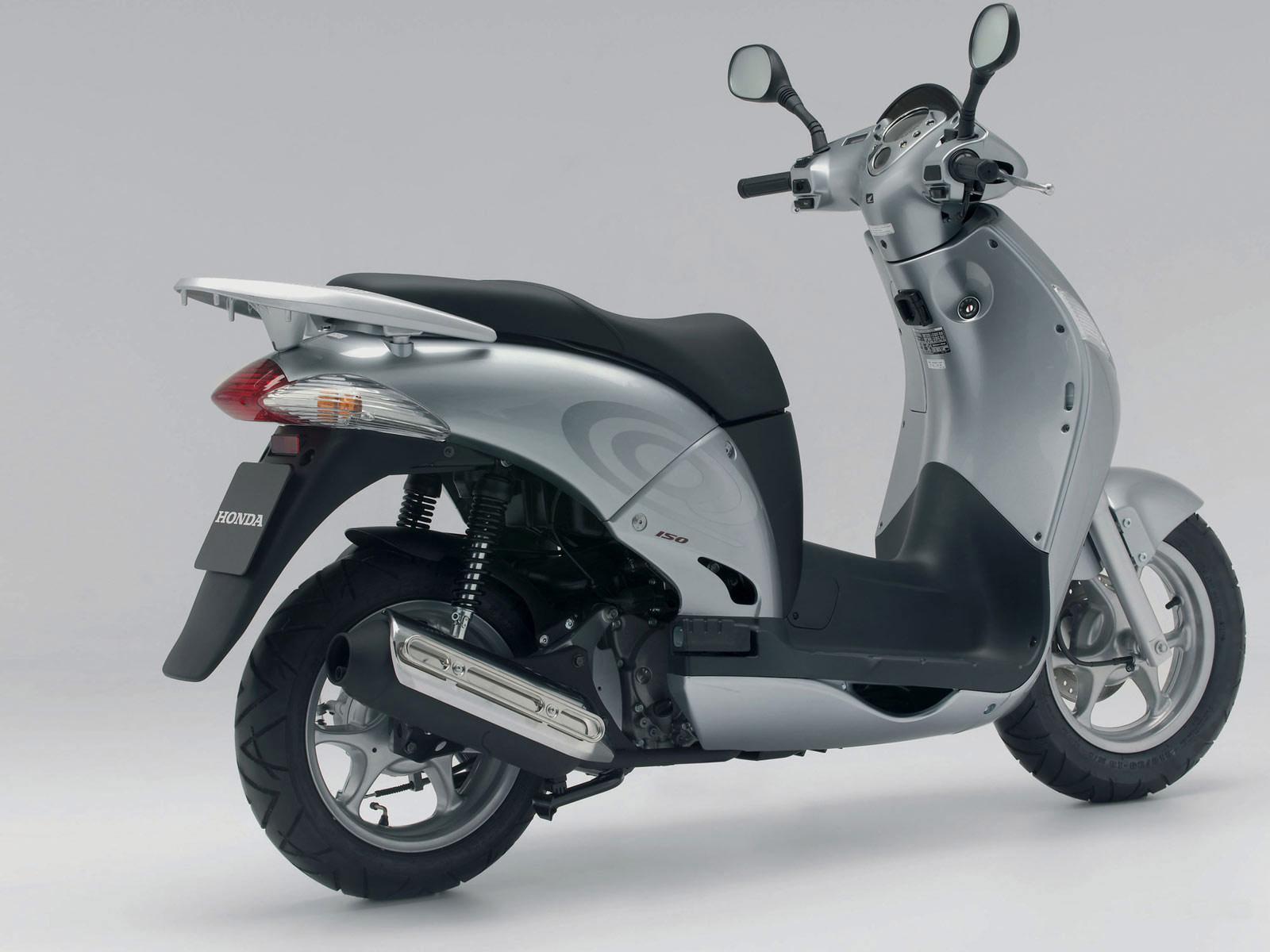 Honda 150 скутер