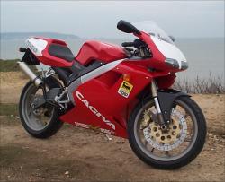 Cagiva Mito 125: An unrestricted wonder