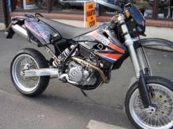 CCM 404 DS Supermoto CCM 404 DS Supermoto