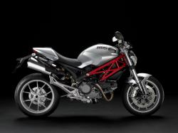 Ducati Monster 696 2011 #12