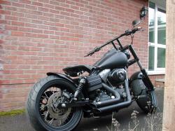 Harley-Davidson Dyna Street Bob Dark Custom #6