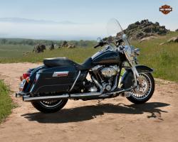 Harley-Davidson FLHR Road King Peace Officer Harley-Davidson FLHR Road King Peace Officer