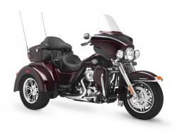 Harley-Davidson FLHTCUTG Tri Glide Ultra Classic 2011 #2
