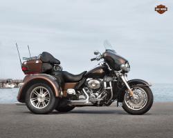 Harley-Davidson FLHTCUTG Tri Glide Ultra Classic 2012 #3