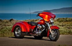Harley-Davidson FLHXX Street Glide Trike #7