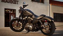 Harley-Davidson Sportster Iron 833 #4