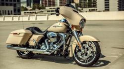 Harley-Davidson Street Glide Special #9