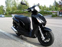 Honda PS125i
