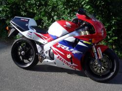 Honda RVF750 / RC 45 1998